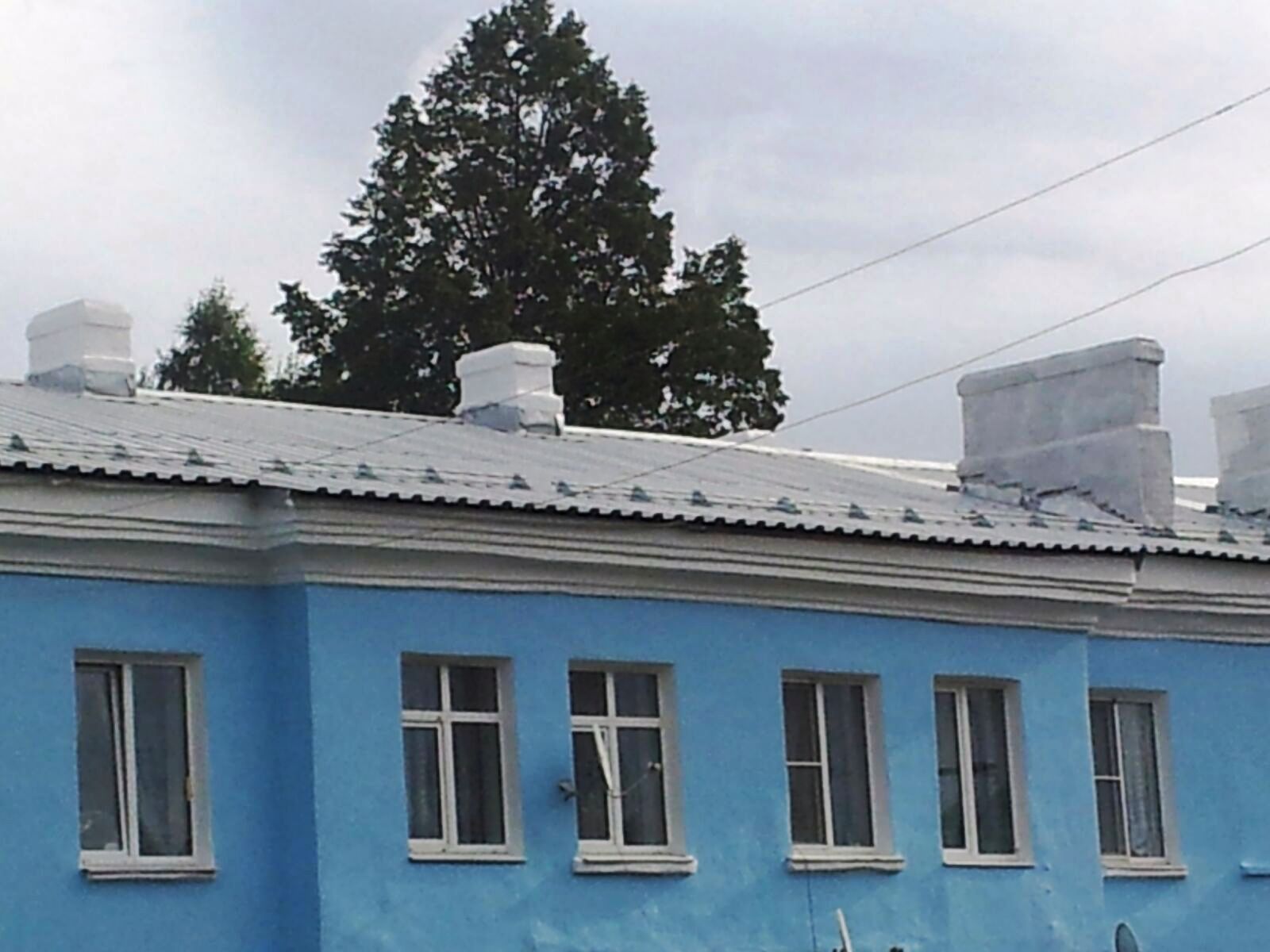 Дом после капитального ремонта в Новомосковске на улице Сборная д.№ 3.
